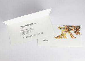 Trauer- und Danksagungskarte mit Herbstblättern – Motiv F-37