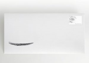 Mit Kohle gezeichneter Strich - Umschlag Motiv S-10