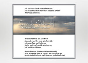 Sonnendurchflossener Wolkenhimmel über dem Meer - Traueranzeige Motiv F-24