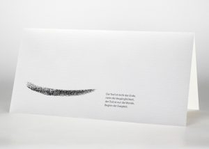 Mit Kohle gezeichneter Strich - Trauerkarte Motiv S-10